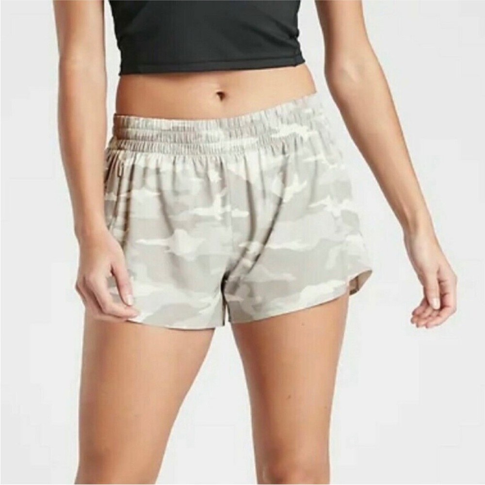 Athleta Light Camo Athletic Shorts in Beige and White